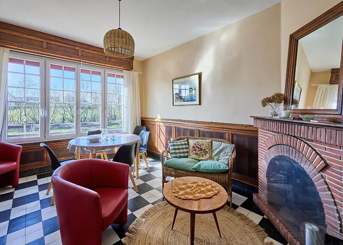 Les Mouettes - A 50 M De La